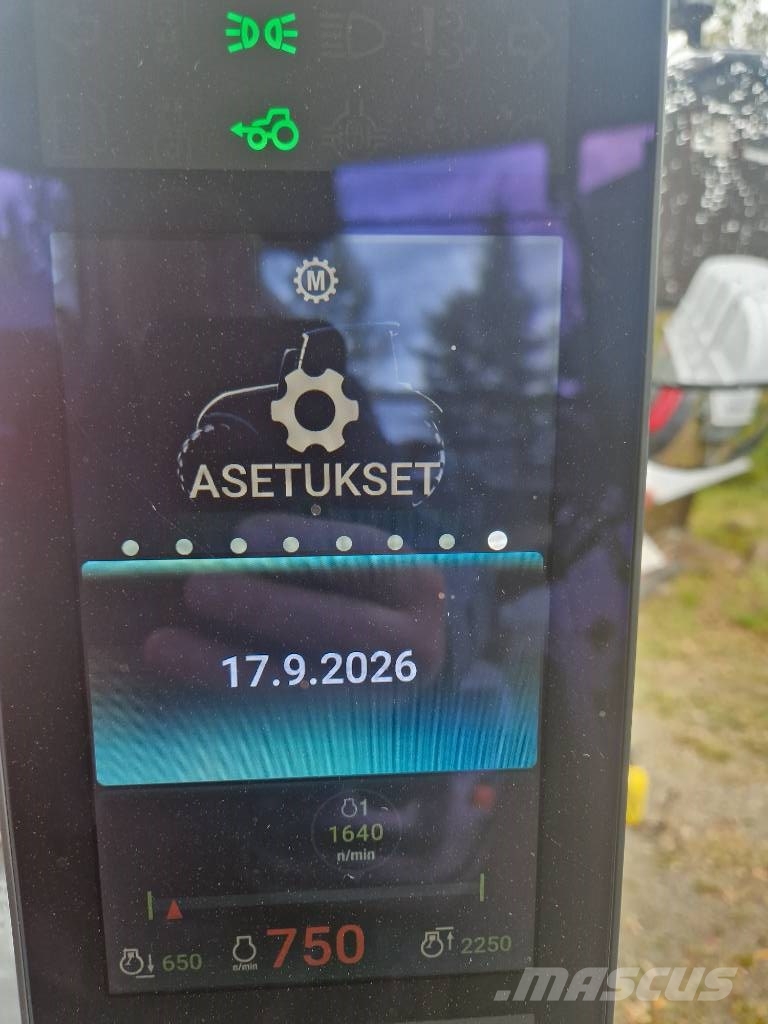 Valtra N 135 Active Traktoren