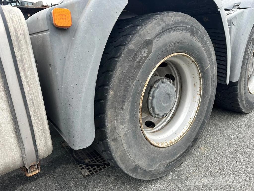 MAN TGX 33.560 6x4 Sadulveokid