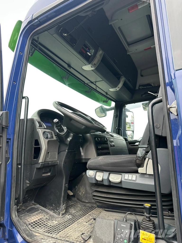 MAN TGX 33.560 6x4 Sadulveokid