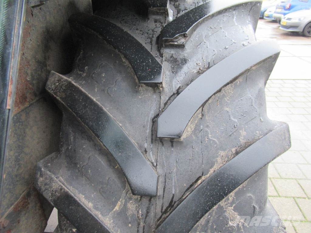 Valtra 700 4x2 VALMET Tractors