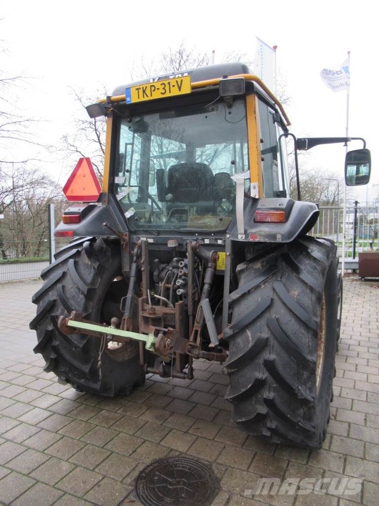 Valtra 700 4x2 VALMET Tractors