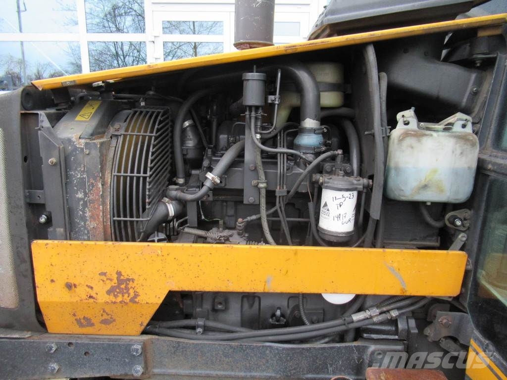 Valtra 700 4x2 VALMET Tractors