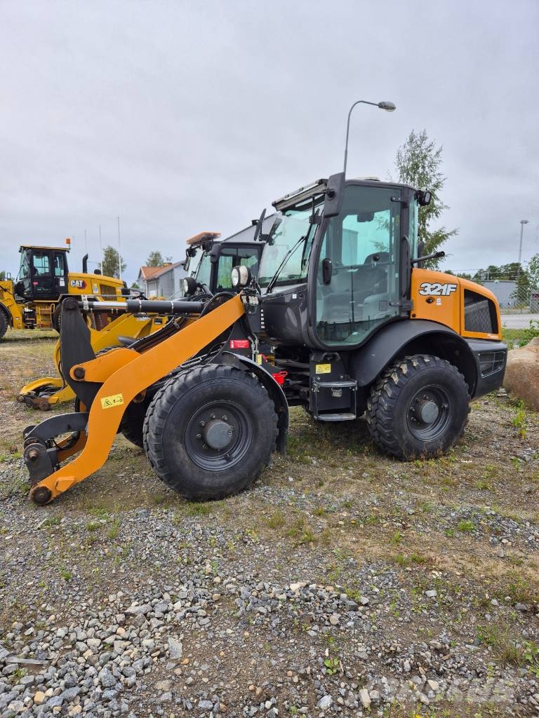 CASE 321 F Wielladers