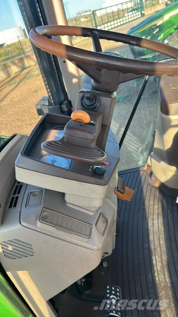 John Deere 6920 Tractoren