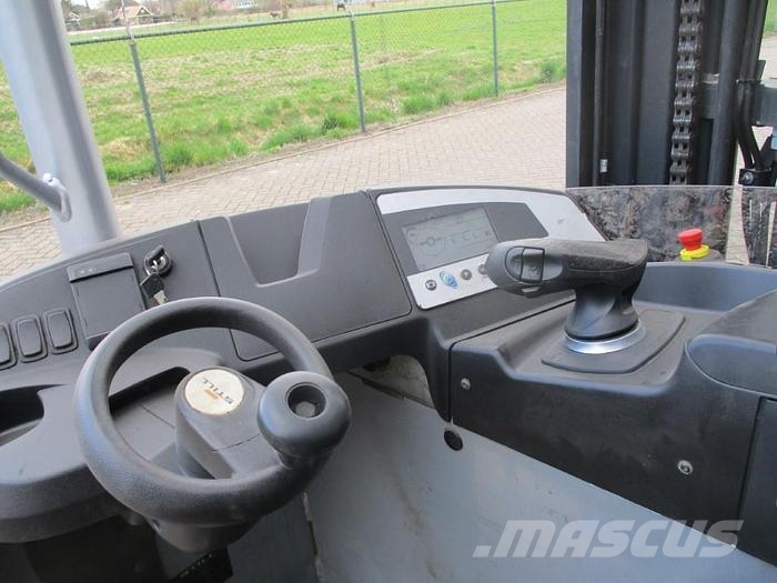 Still FM-X14 Reachtruck voor hoog niveau