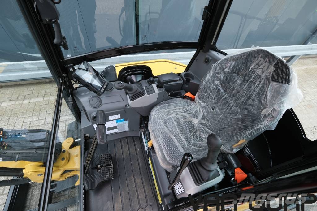 CAT 302.7 CR | 2023 | 298h | Airco | Mini excavators < 7t (Mini diggers)