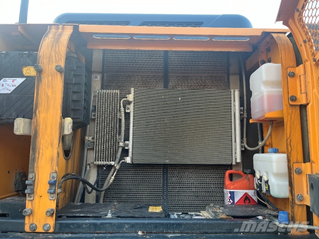 Hyundai HX 330 L Bageri guseničari