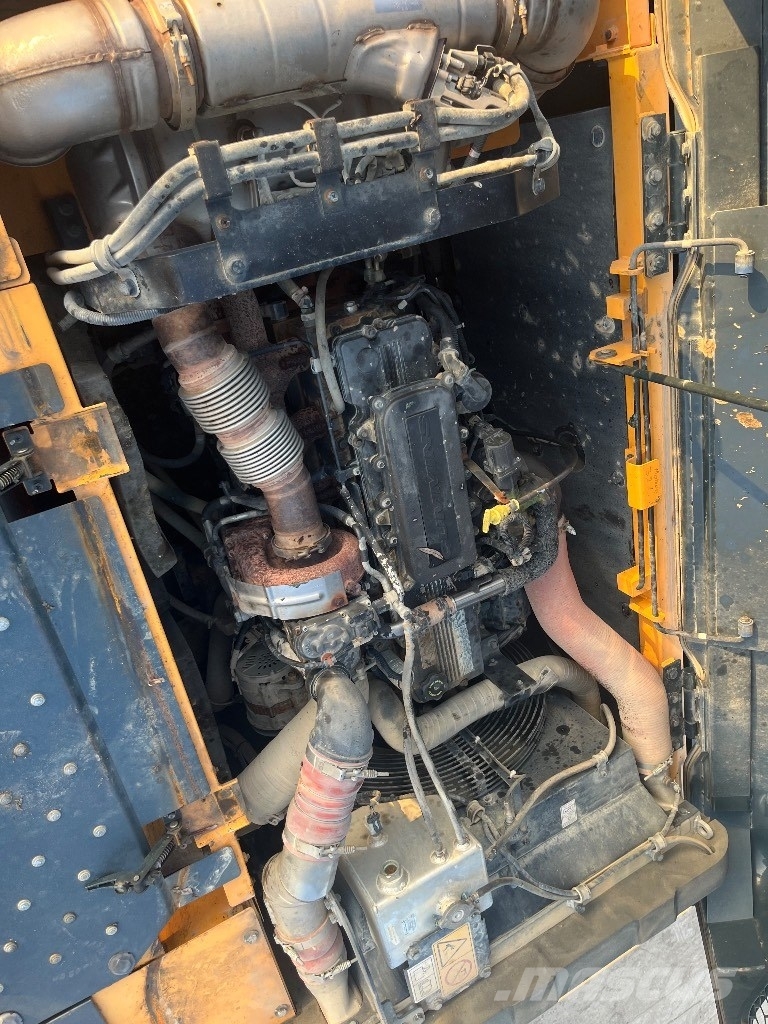 Hyundai HX 330 L Bageri guseničari