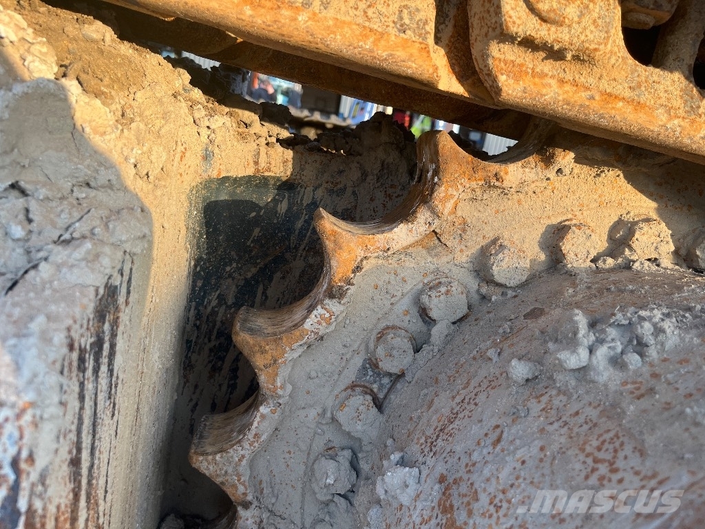 Hyundai HX 330 L Bageri guseničari