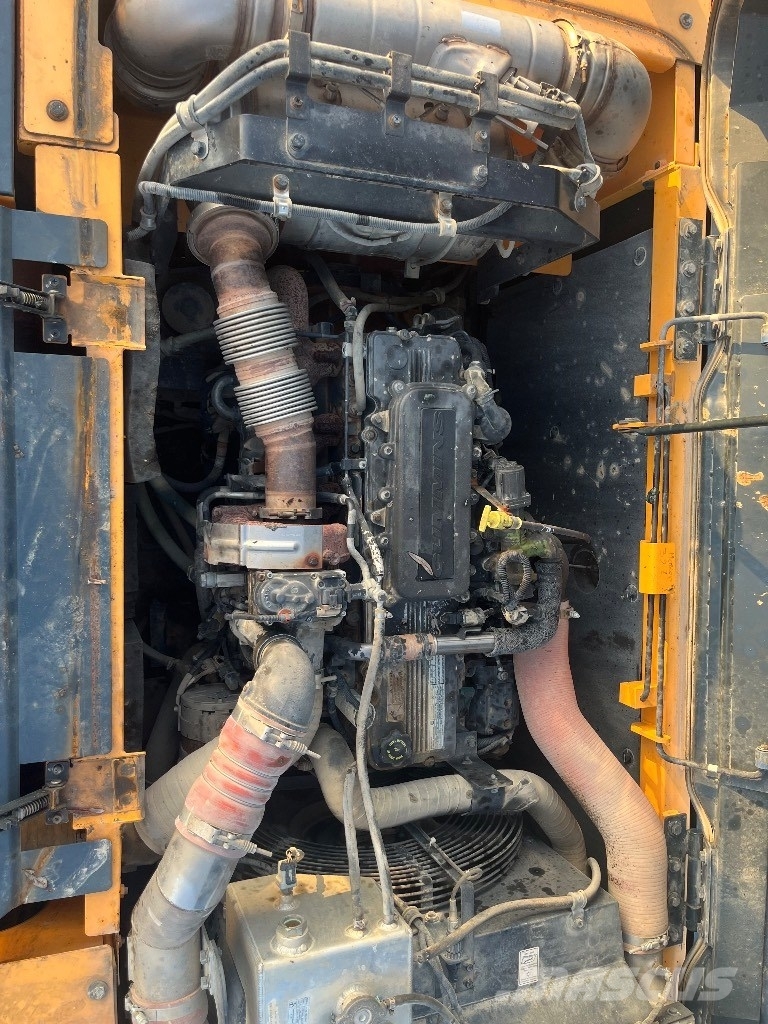 Hyundai HX 330 L Bageri guseničari