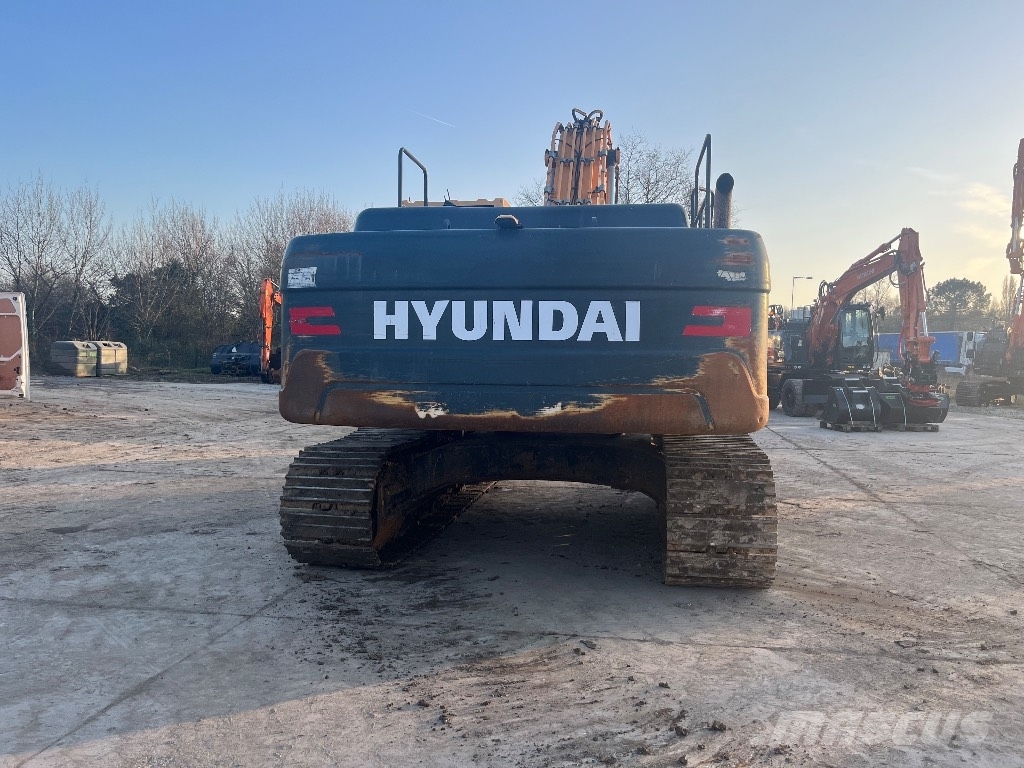 Hyundai HX 330 L Bageri guseničari