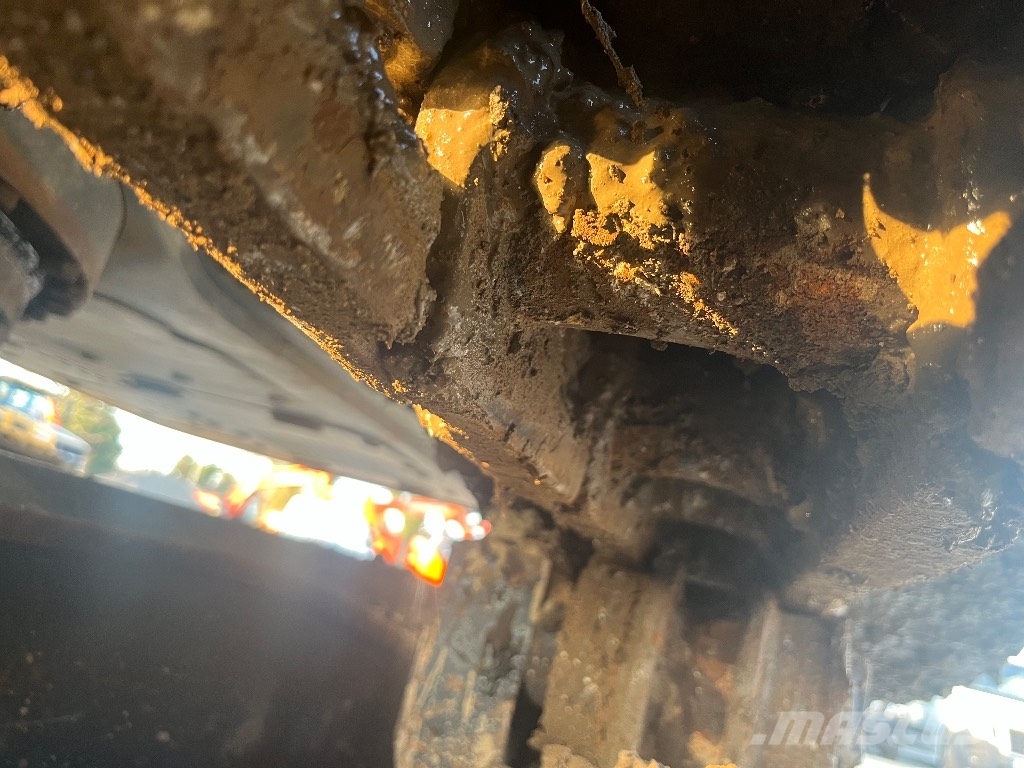 Hyundai HX 330 L Bageri guseničari