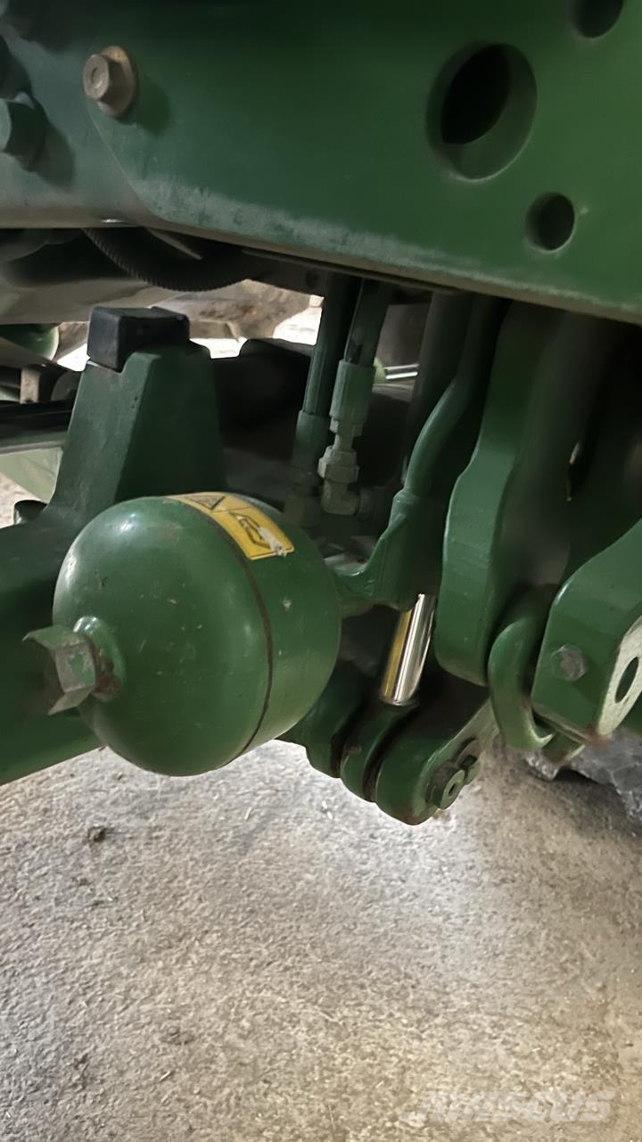 John Deere 6110M Tractoren