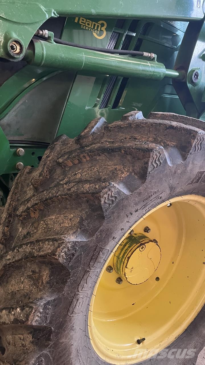 John Deere 6110M Трактори