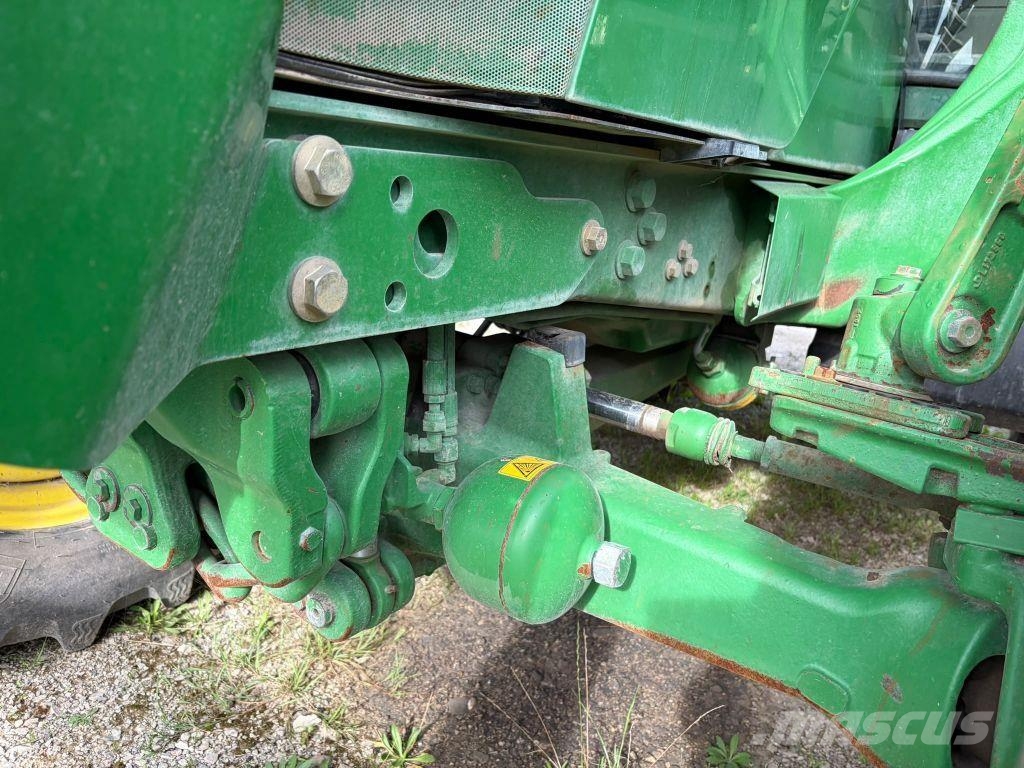 John Deere 6115M Трактори