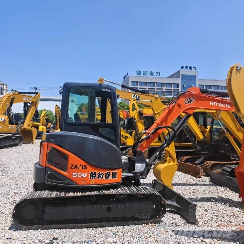 Hitachi ZX 50 U Mini bagri <7t