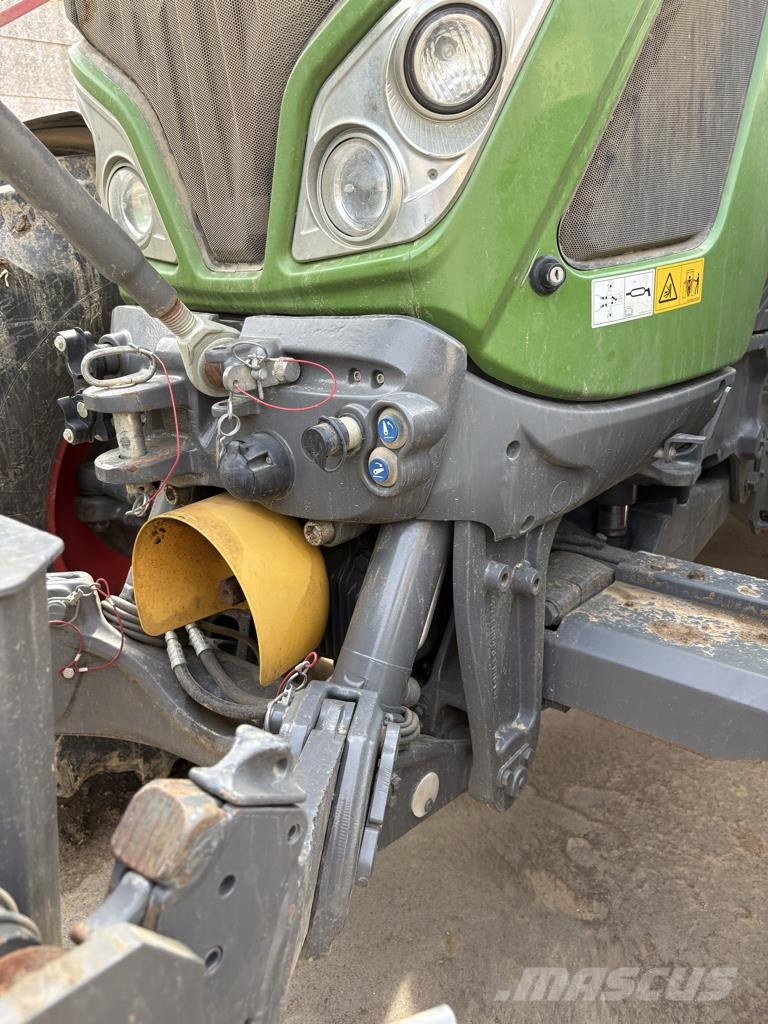 Fendt 724 POWER+ Трактори