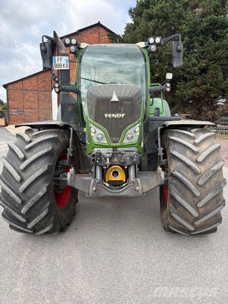 Fendt 724 POWER+ Traktory