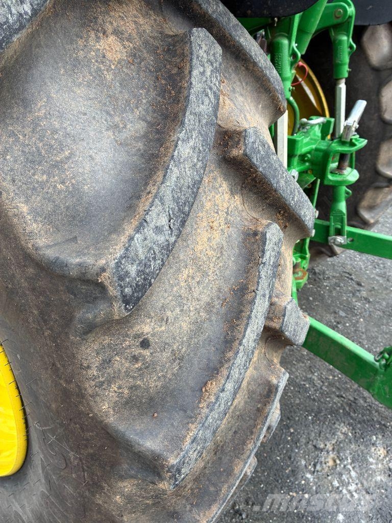John Deere 6R 110 Tractoren