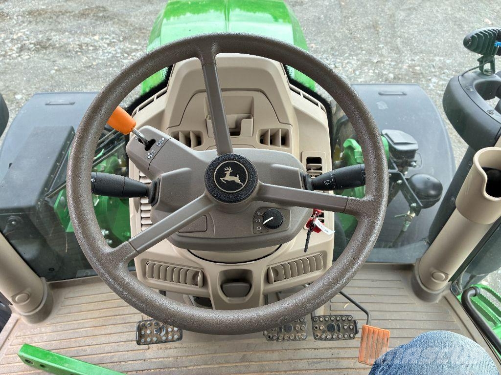 John Deere 6R 110 Tractoren