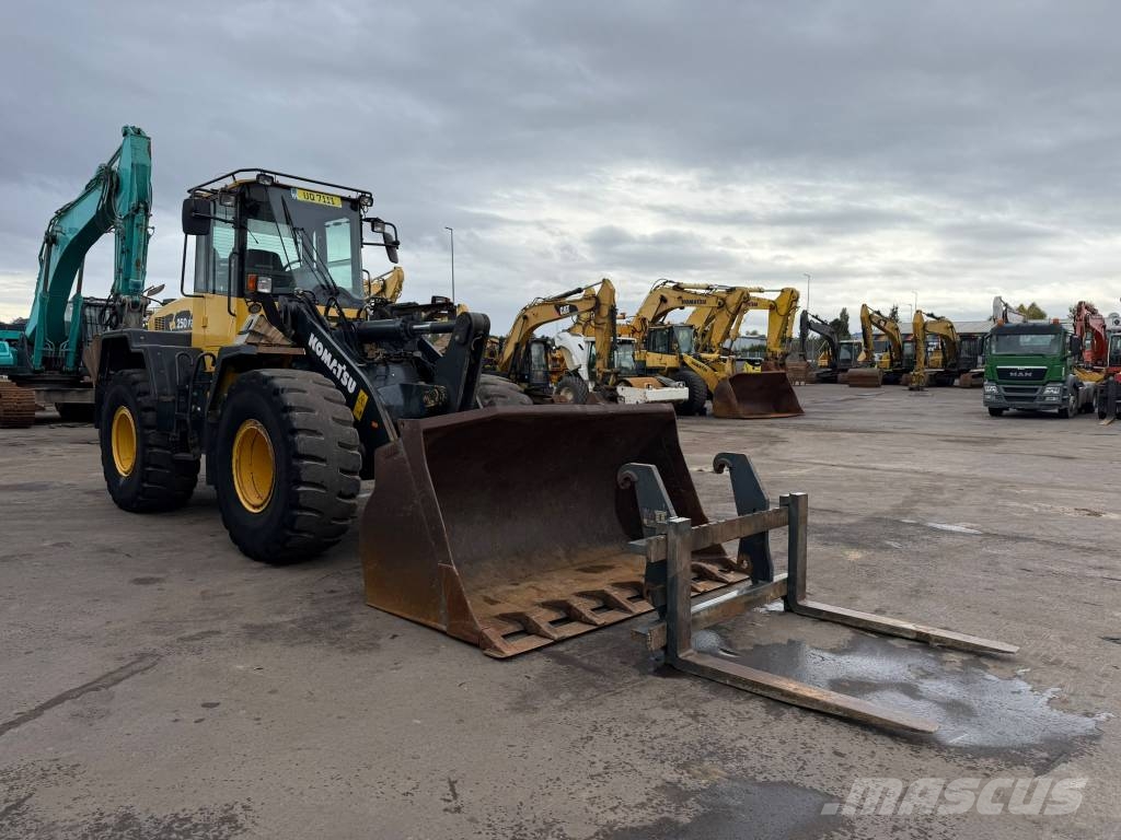 Komatsu WA250 PZ-6 //BJ. 2013 /8400H/SW/Gabel Radlader
