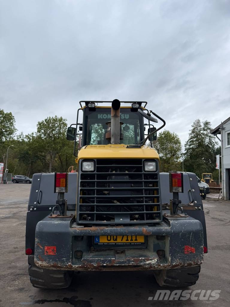 Komatsu WA250 PZ-6 //BJ. 2013 /8400H/SW/Gabel Radlader