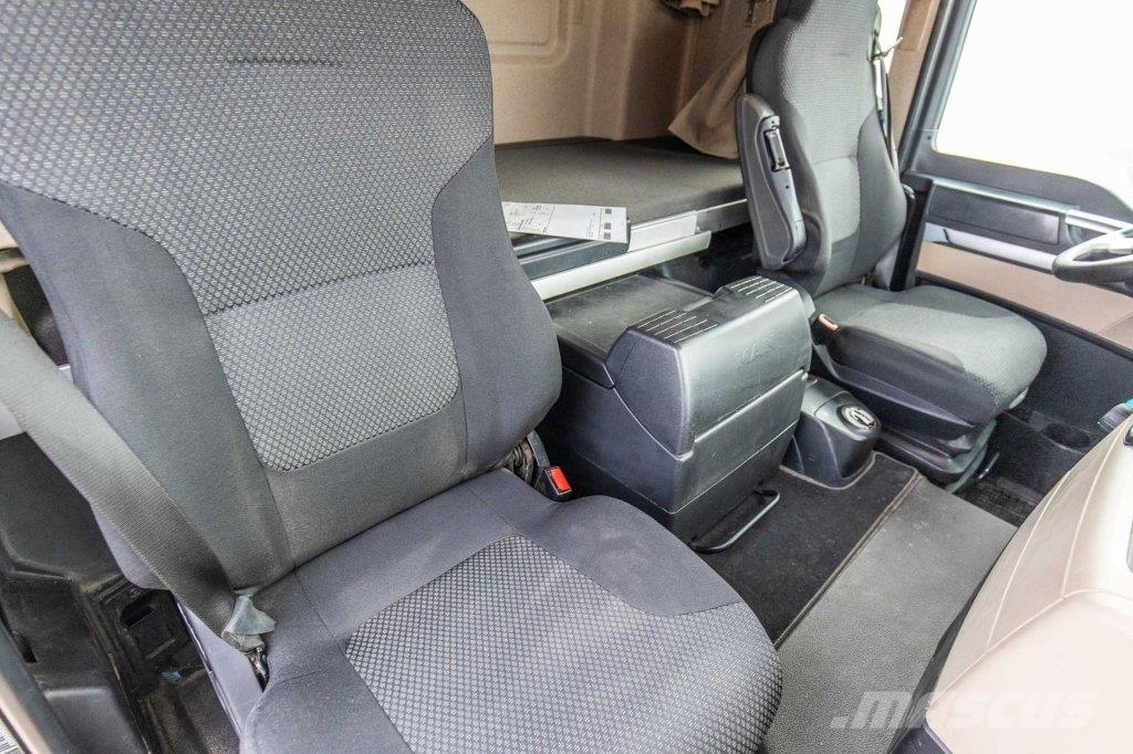 MAN TGS 33.420 BL - 6X6H Rol kiper kamioni sa kukom za podizanje tereta