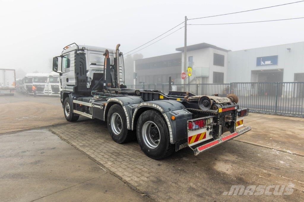 MAN TGS 33.420 BL - 6X6H Rol kiper kamioni sa kukom za podizanje tereta