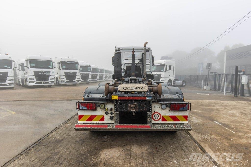 MAN TGS 33.420 BL - 6X6H アームロール