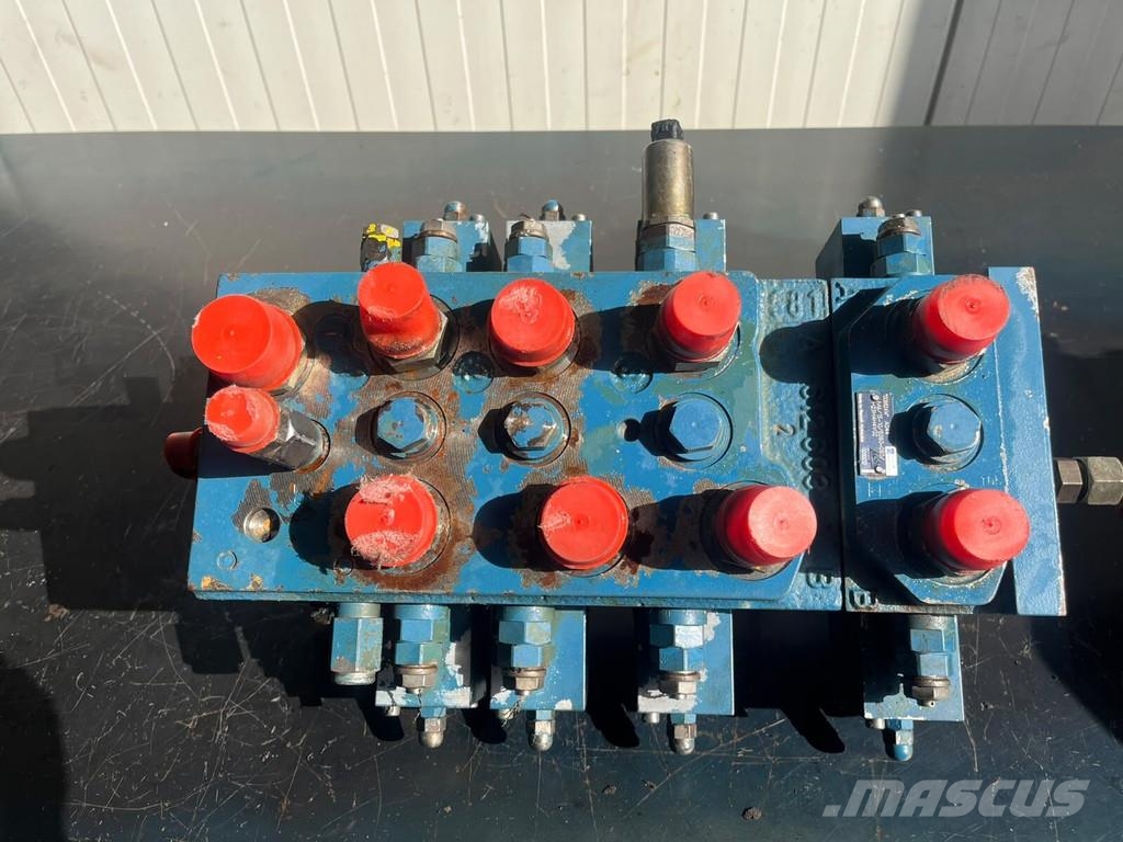 Liebherr L538 961207 M6-1007-00/3M6-15 Transport Sonstige