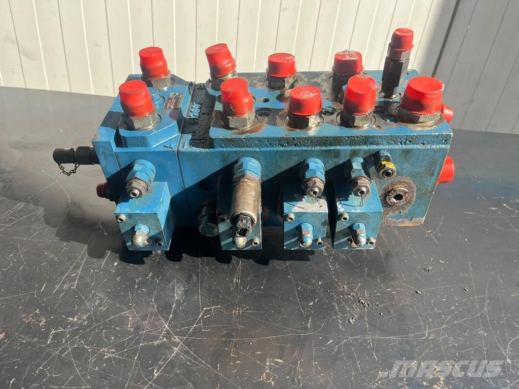 Liebherr L538 961207 M6-1007-00/3M6-15 Transport Sonstige