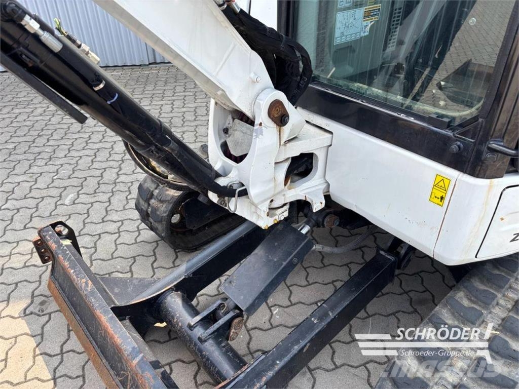 CAT 303.5 ECR حفارات بعجل