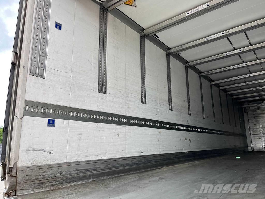 Schmitz Cargobull SCB S3B Kylmä-/Lämpökoripuoliperävaunut