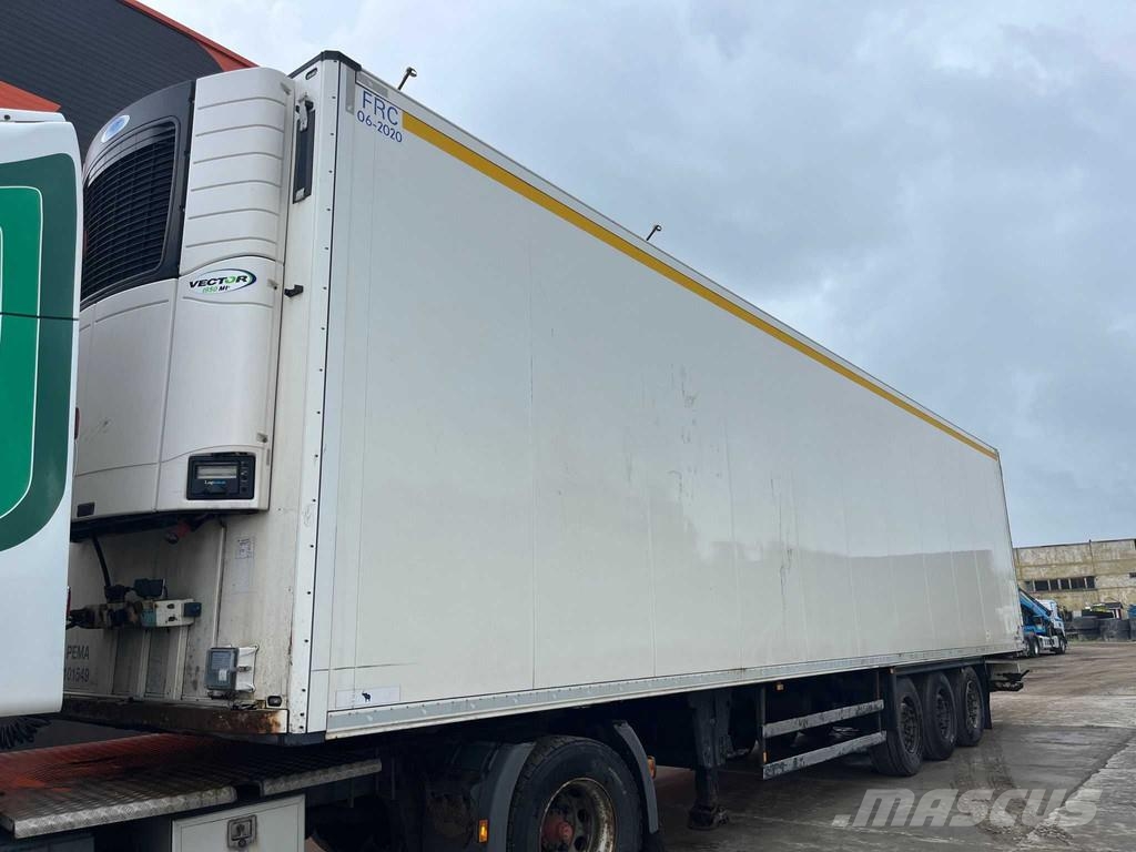 Schmitz Cargobull SCB S3B Kylmä-/Lämpökoripuoliperävaunut
