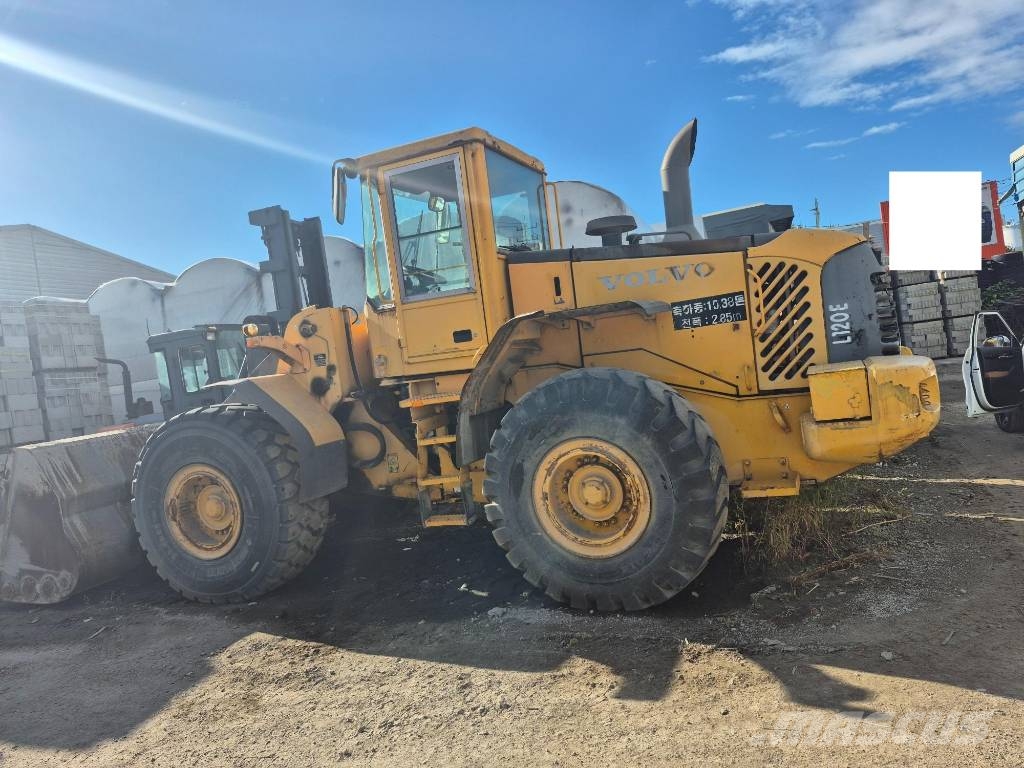 Volvo L 120 E Chargeuse sur pneus
