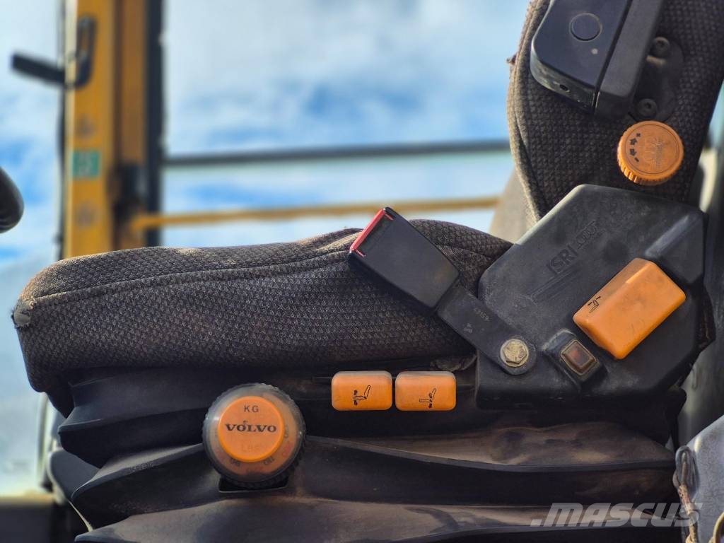 Volvo L 120 E Chargeuse sur pneus