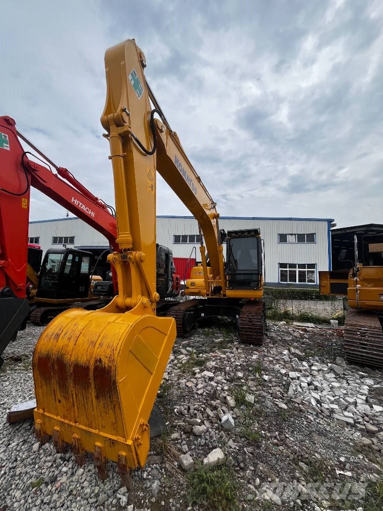 Komatsu PC 160 حفارات وسط 7 طن - 12 طن