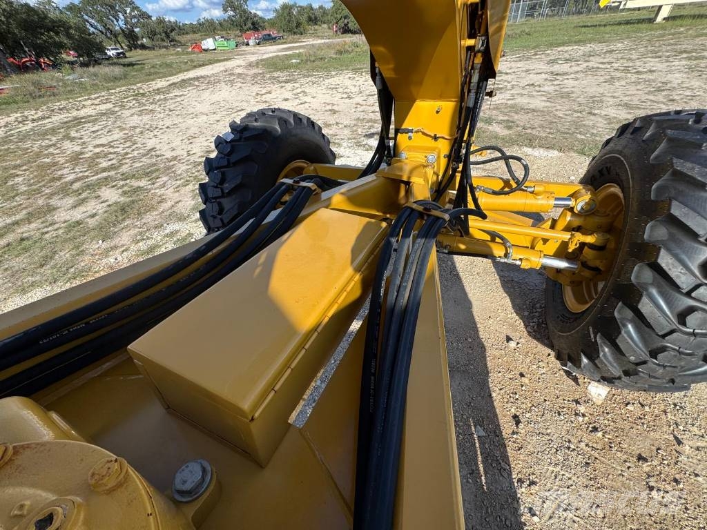 CAT 140M3 Niveladoras