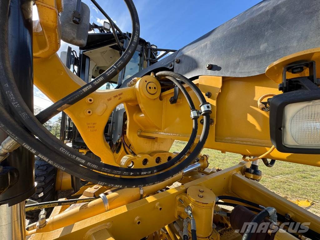 CAT 140M3 Niveladoras