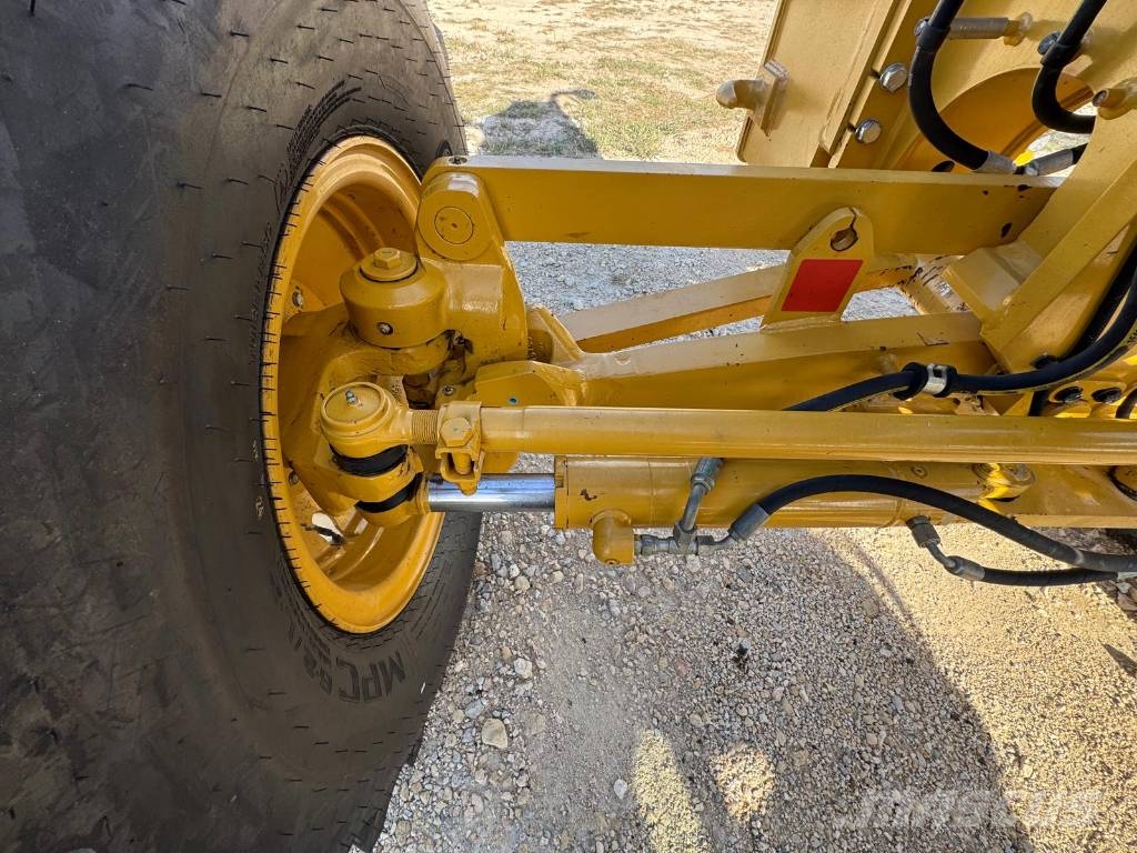 CAT 140M3 Niveladoras