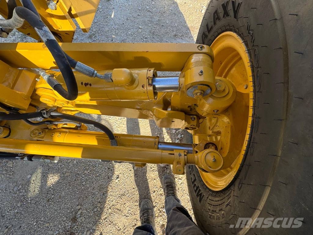 CAT 140M3 Niveladoras