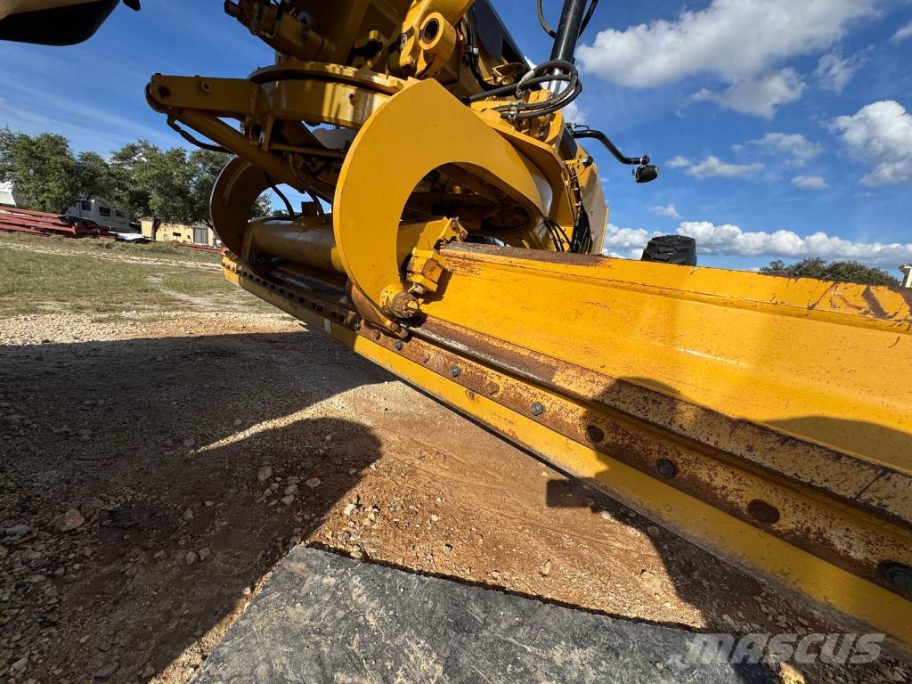 CAT 140M3 Niveladoras