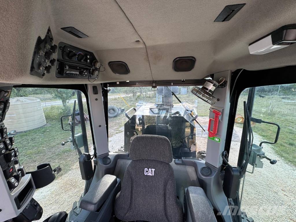 CAT 140M3 Niveladoras