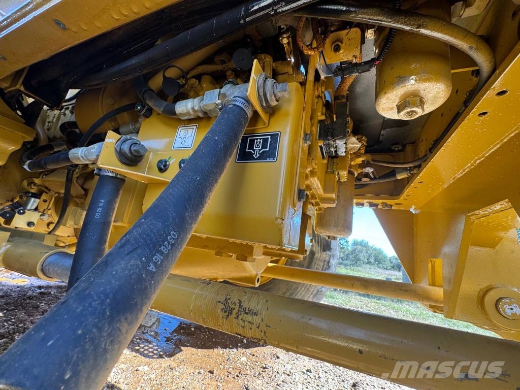 CAT 140M3 Niveladoras