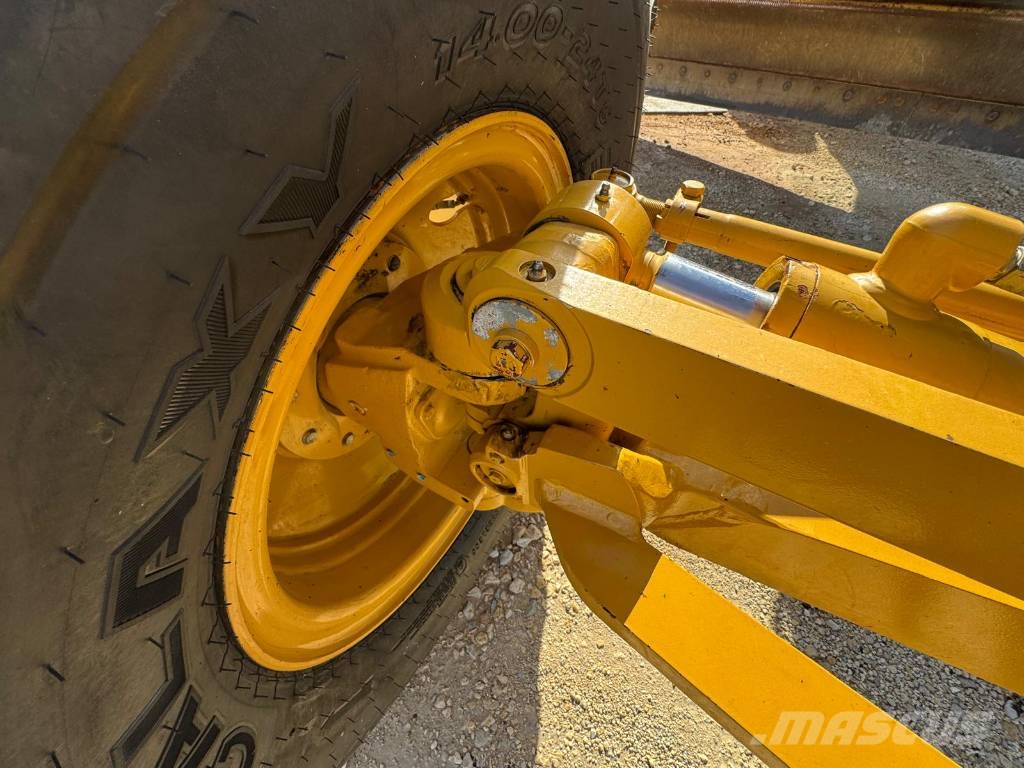 CAT 140M3 Niveladoras