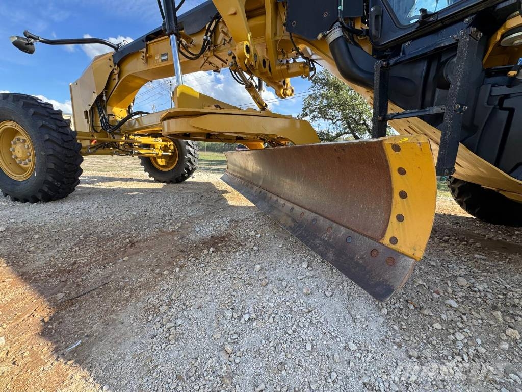 CAT 140M3 Niveladoras