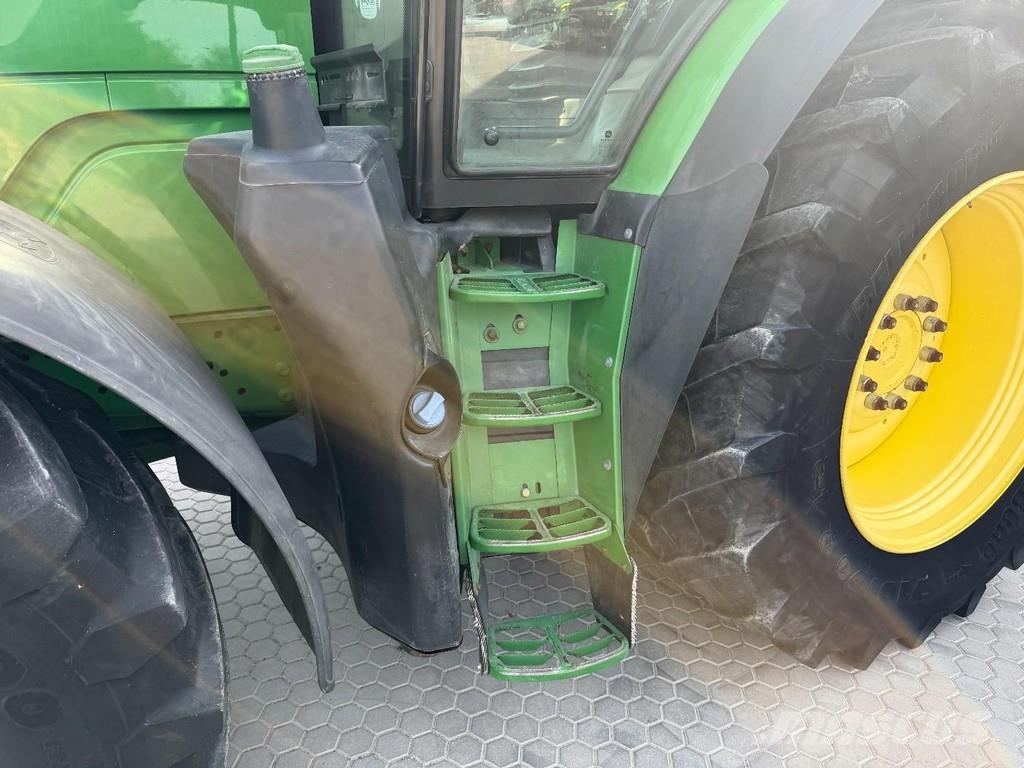 John Deere 6175R Traktorji