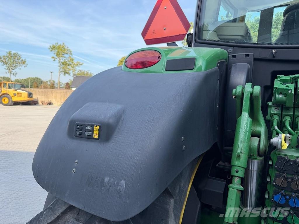 John Deere 6175R Traktorji
