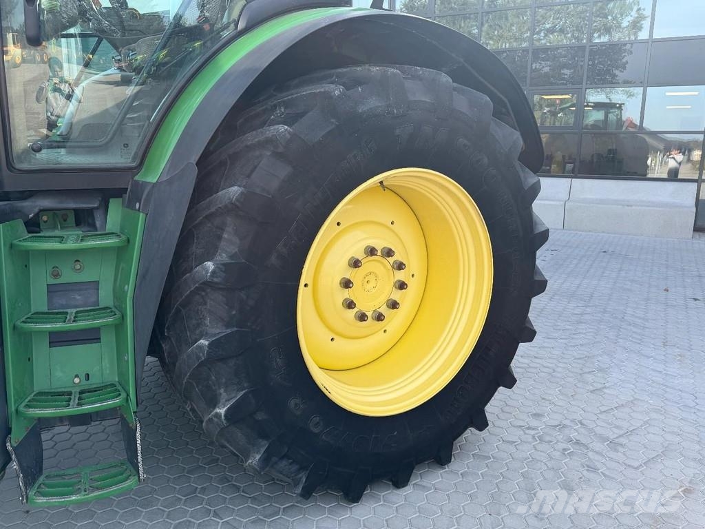 John Deere 6175R Traktorji