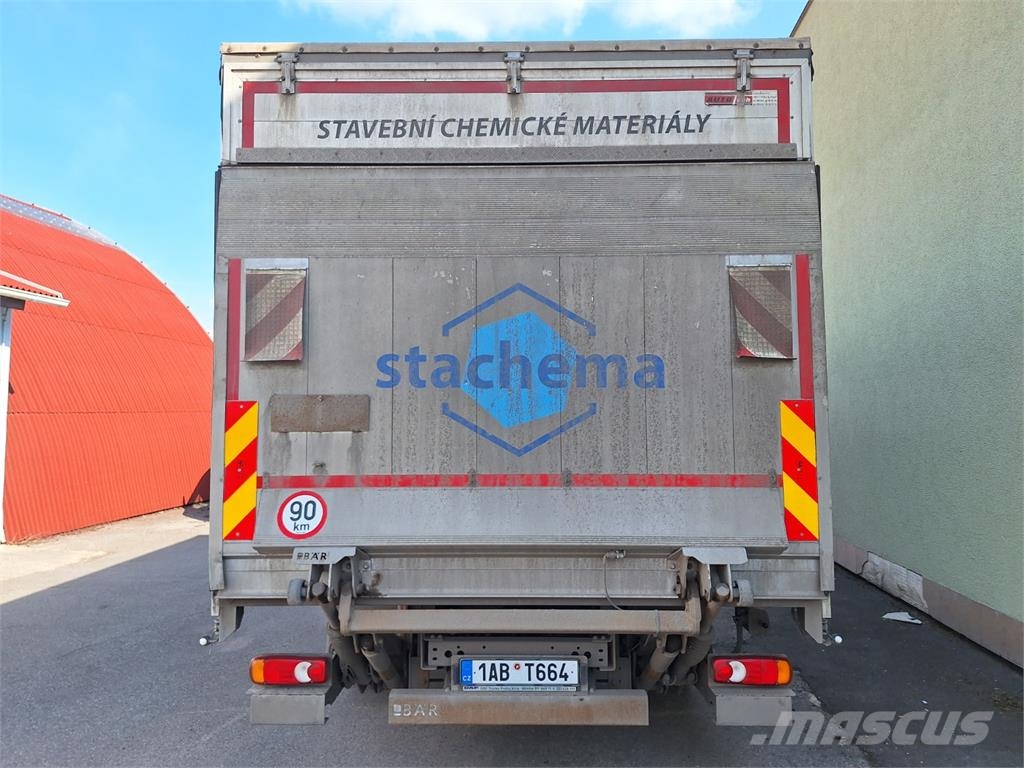 DAF LF 230 FA Camiones con chasís y cabina
